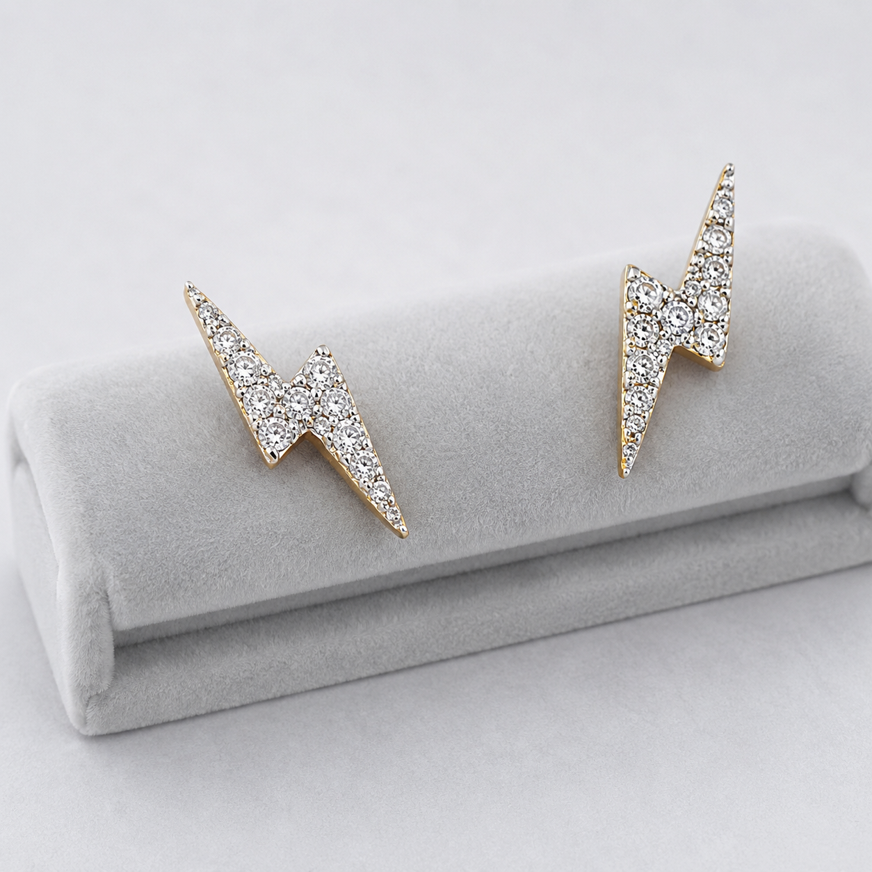 10K Yellow Gold Diamond Stud Earrings – .15ct Natural Diamond